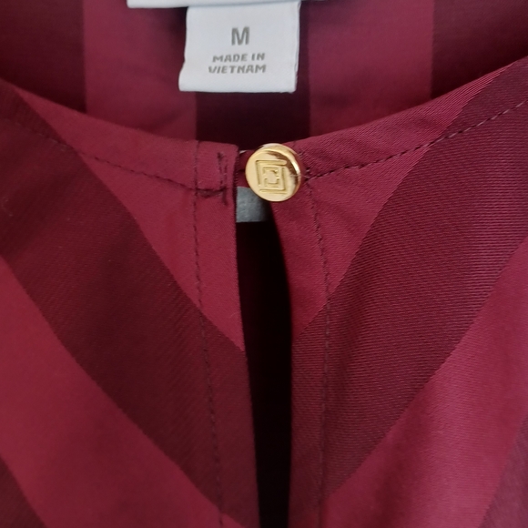 LIZ CLAIBORNE dressy red wine colored top. - Picture 2 of 5